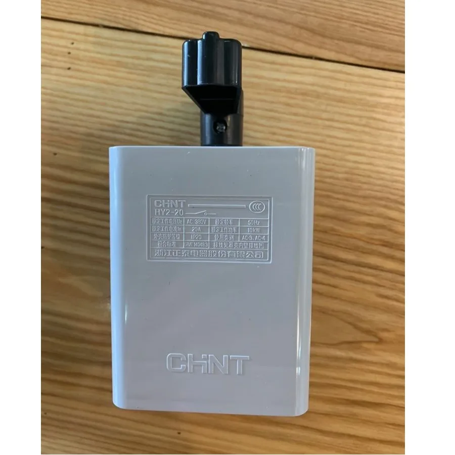 Công Tắc Đảo Chiều Motor Trực Tiếp Chint HY2-12