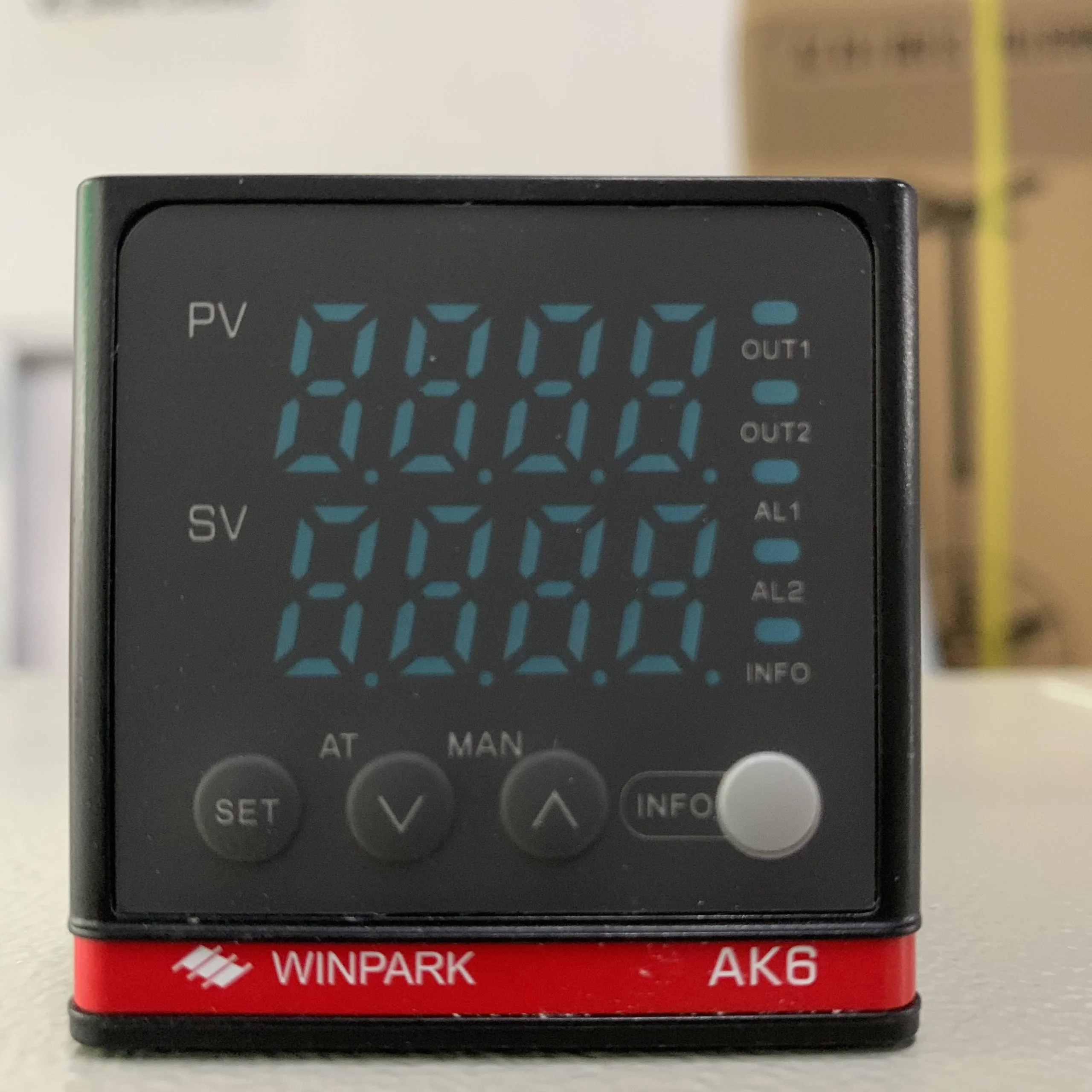Bộ Điều Khiển Nhiệt Độ Temperature Winpark AK6