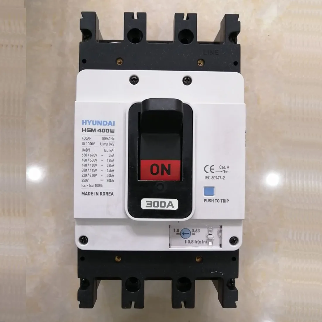 Aptomat MCCB Khối 3P 300A Hyundai HGM400E-F