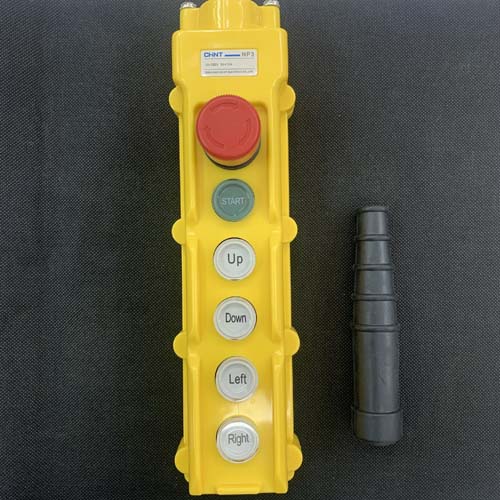 Tay 6 Nút Bấm Lên Xuống On Off Cho Tời Hoặc Cẩu Trục Chint NP3-2K