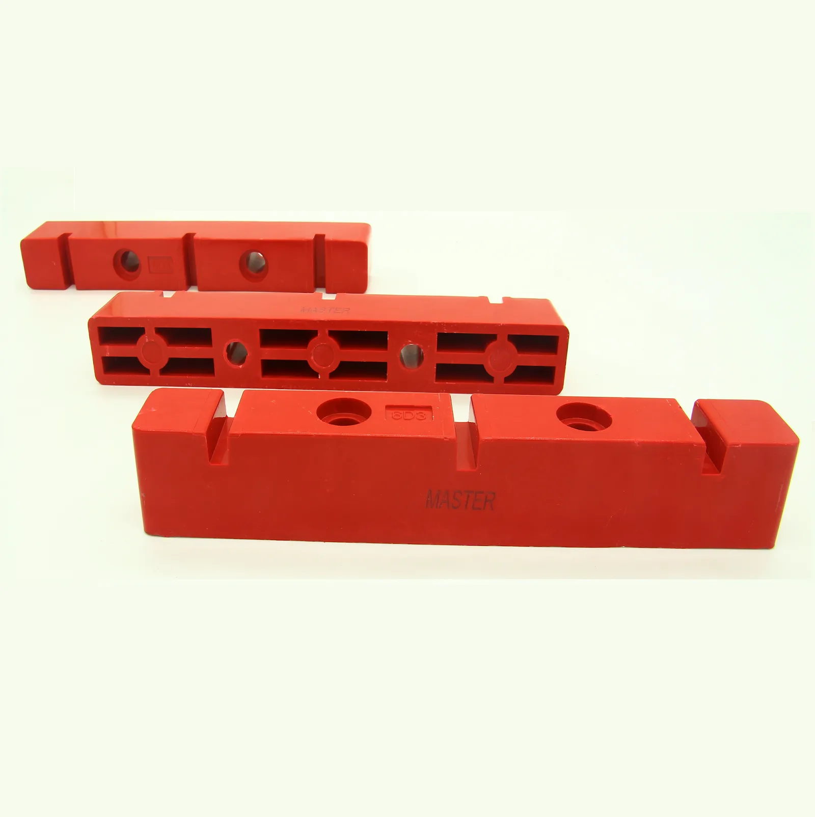 Gối Đỡ Thanh Đồng Busbar Cho Tủ Điện 3 Rãnh 10mm Master EL-10D3