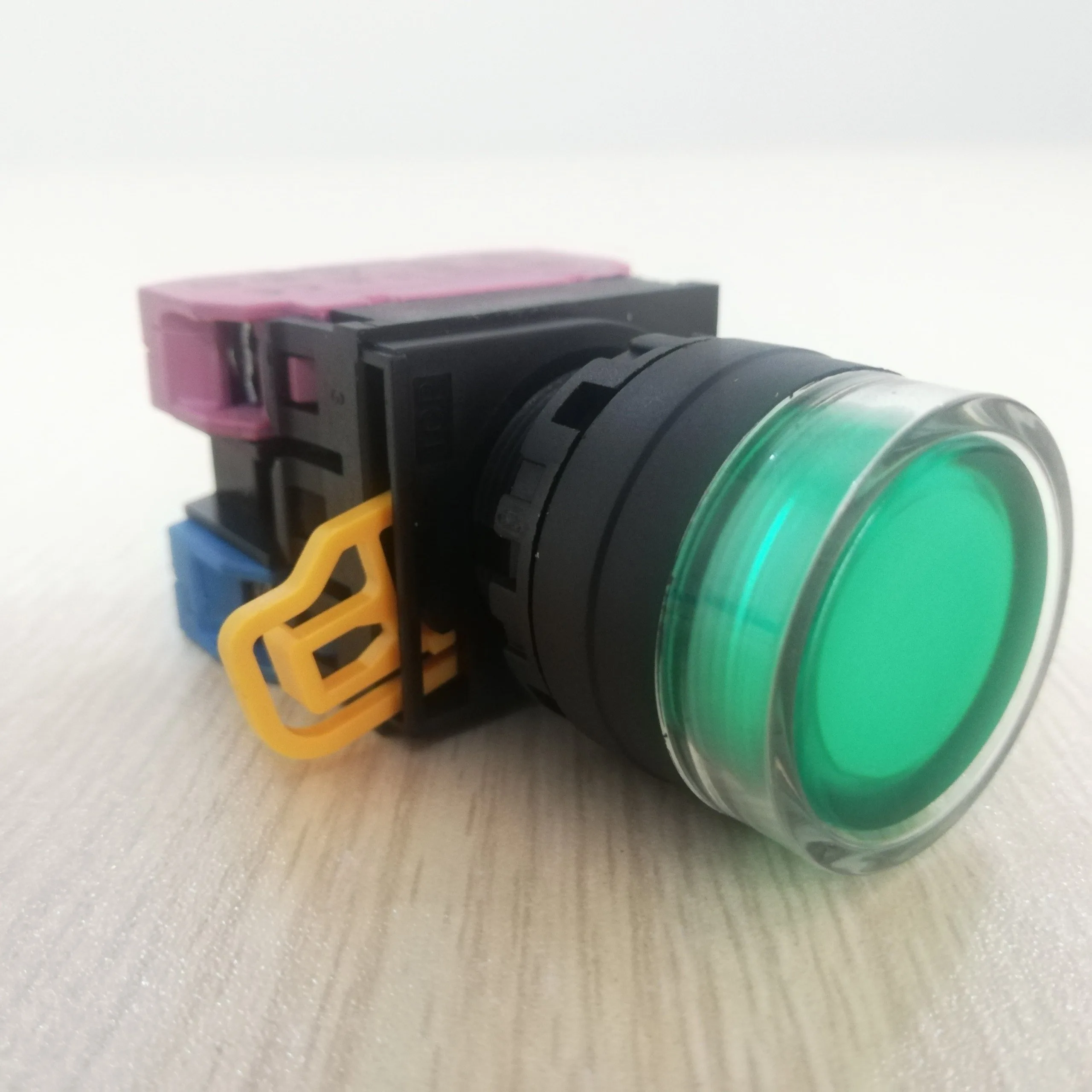 Nút Nhấn Có Đèn Xanh Push Button 220VAC LAP22-2710