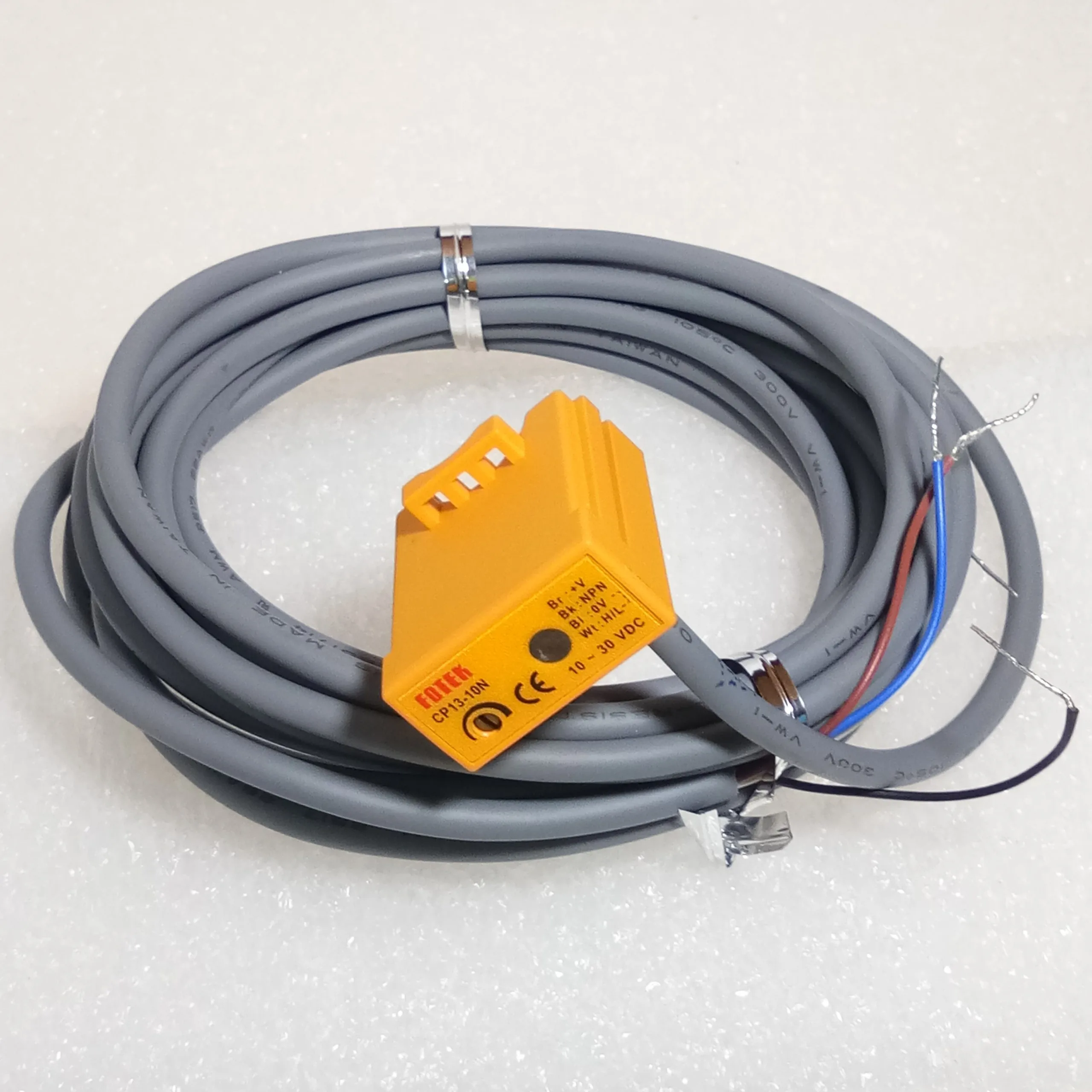 Cảm Biến Điện Dung Capacitivie Sensor Fotek CP13-10N