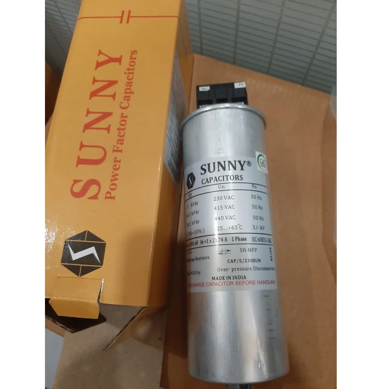 Tụ Bù Hạ Thế Capacitors 3P 10kVar Sunny CAP/10/440SUN