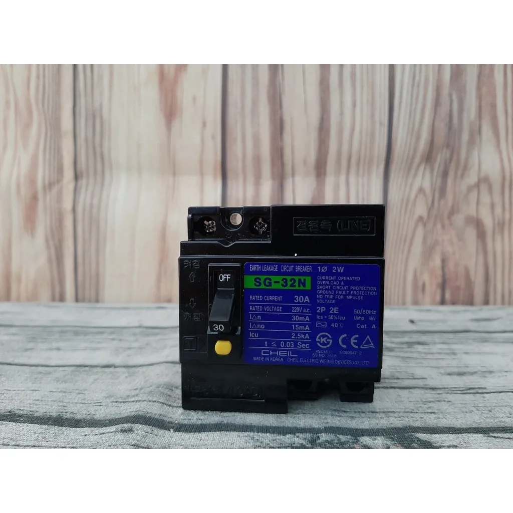 Aptomat ELCB (Loại 2P, 3P, 4P)  loại 1 Pha 2 Cực SG-32N