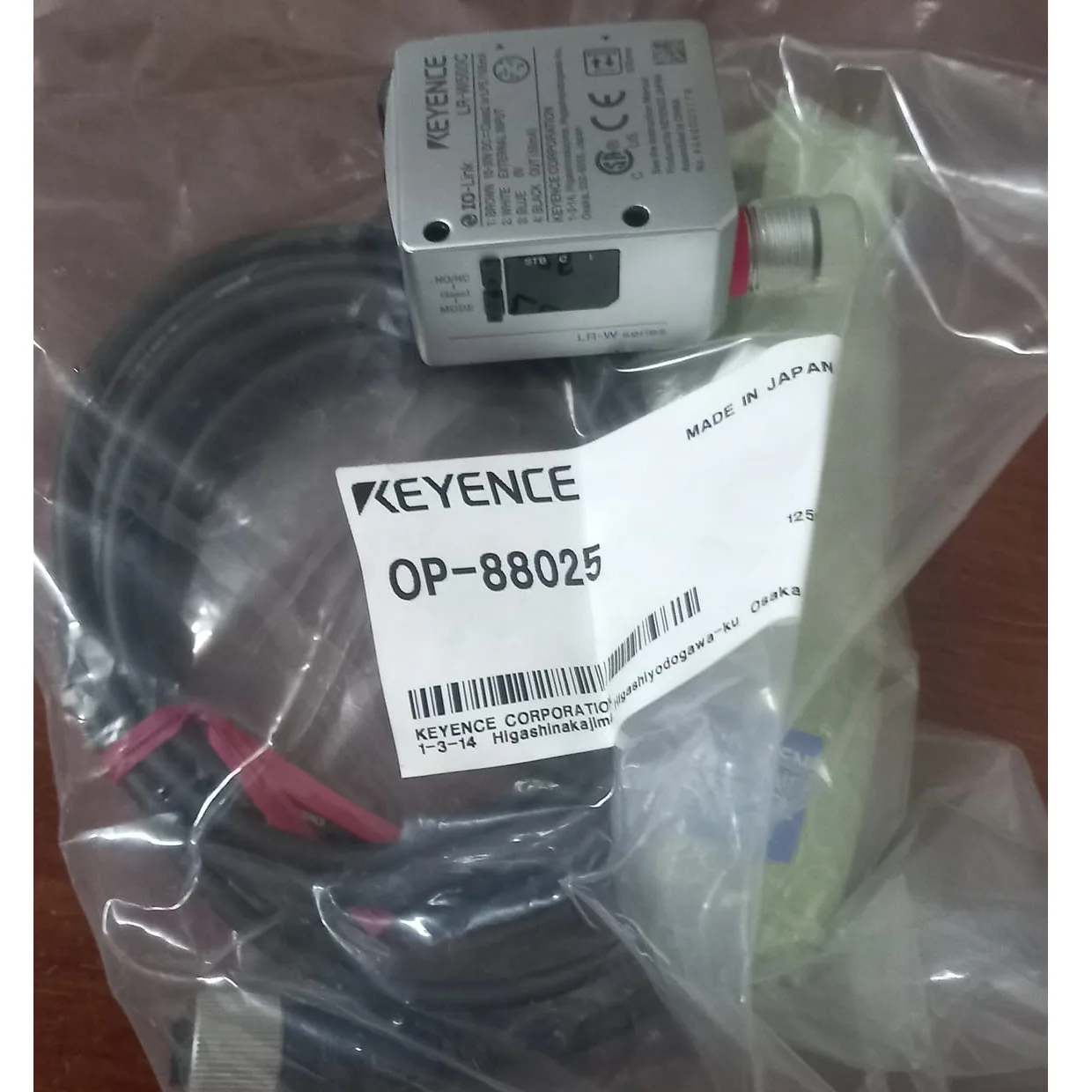 Cảm Biến Màu Toàn Quang Phổ Keyence OP-88025