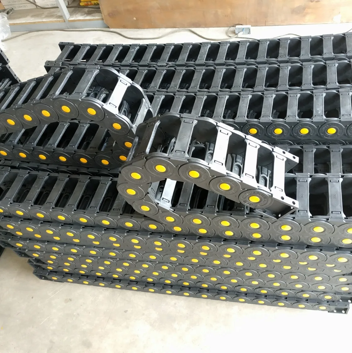 Máng Xích Nhựa Đi Dây Điện 100x45mm Cho Máy CNC