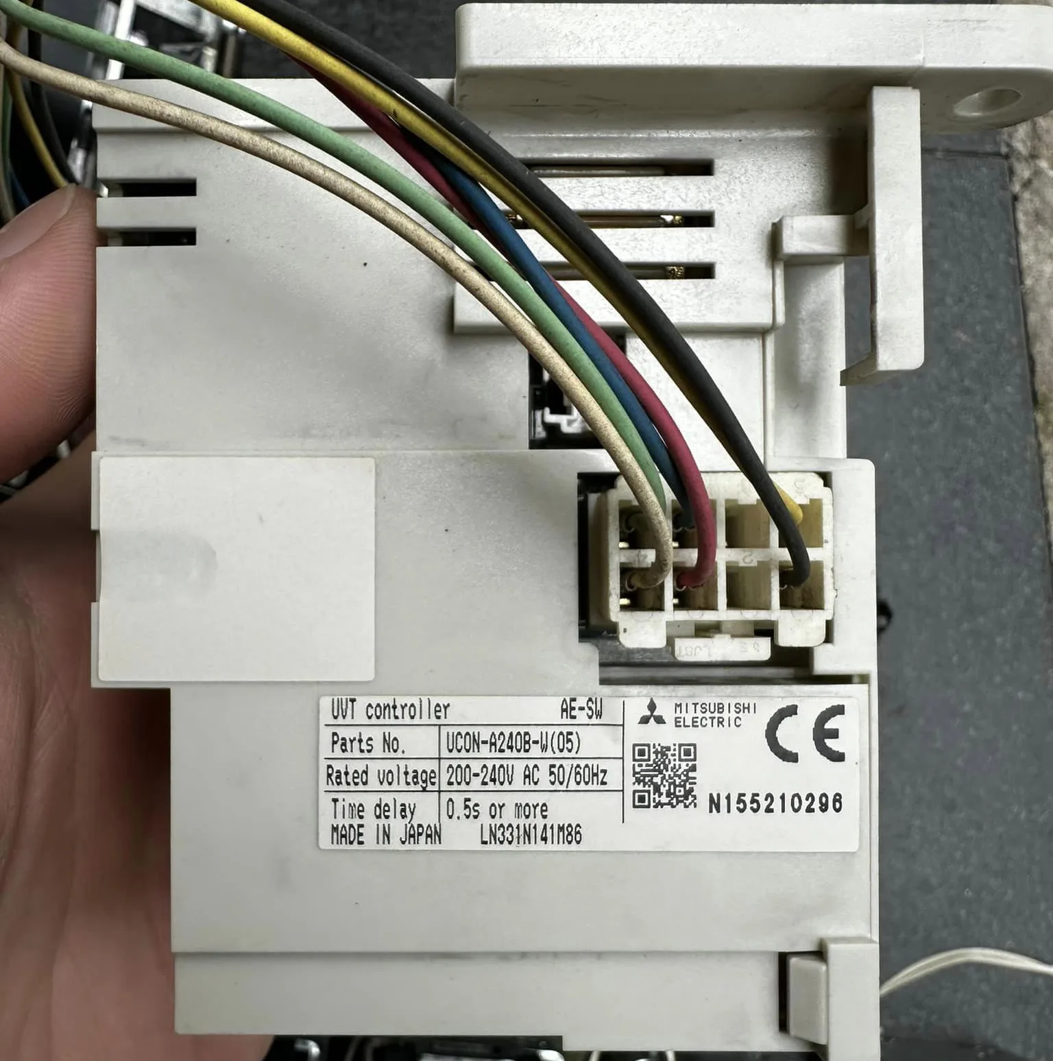 Cuộn Bảo Vệ Thấp Áp Cho Máy Cắt ACB Mitsubishi UVT-A240B-W
