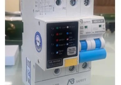 Rờ Chạm Vào Điện 220V Nhưng Không Bị Giật Có Thật Không ???