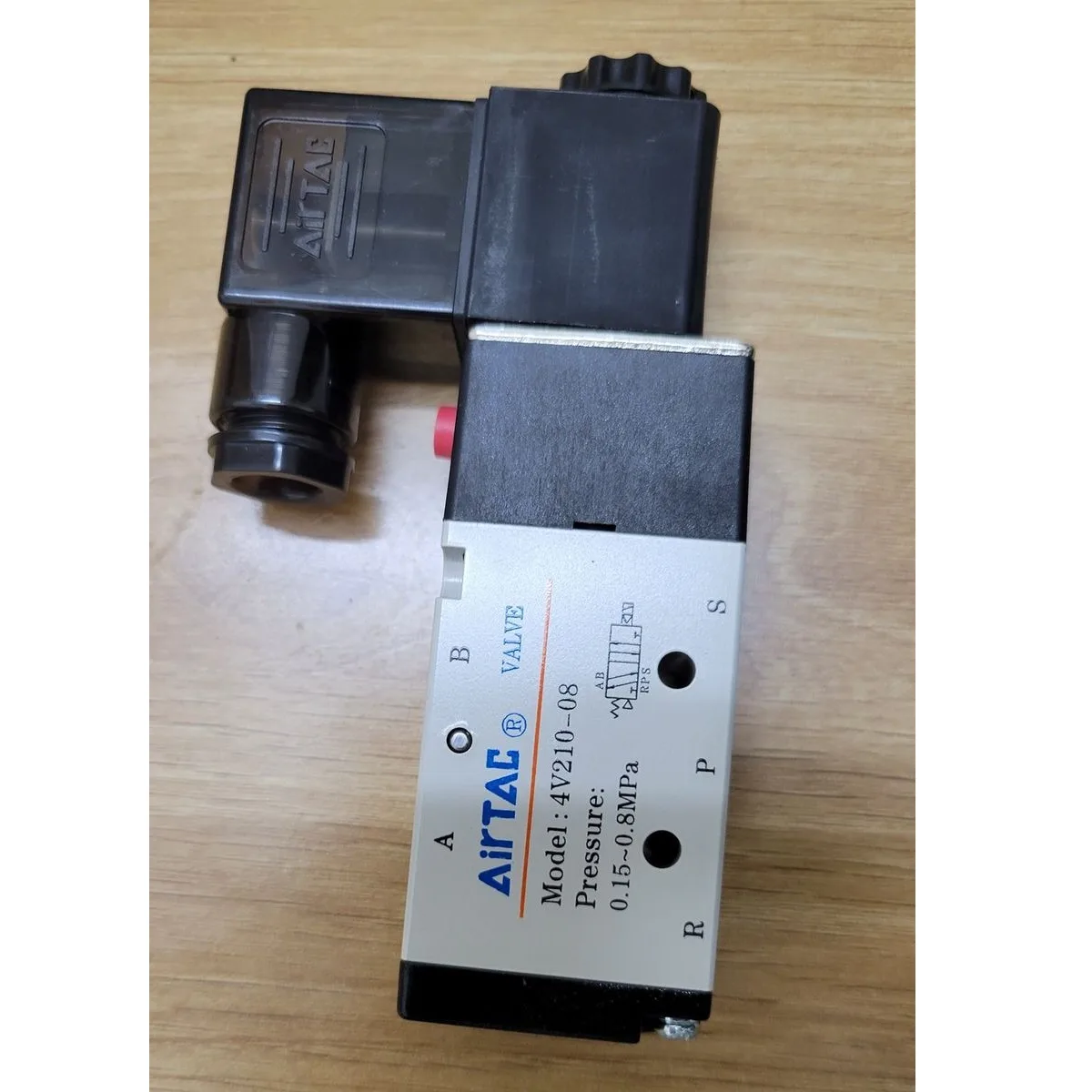 Van Điện Từ Khí Nén Airtac Loại Đơn 5/2 4V210-08