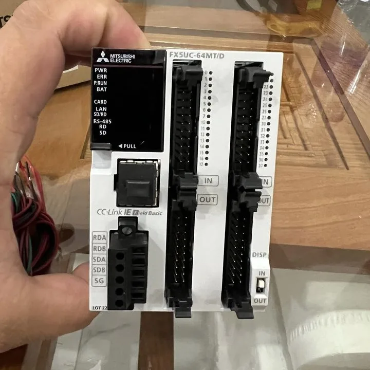 Bộ Lập Trình Điều Khiển Tự Động PLC Mitsubishi FX5UC-64MT