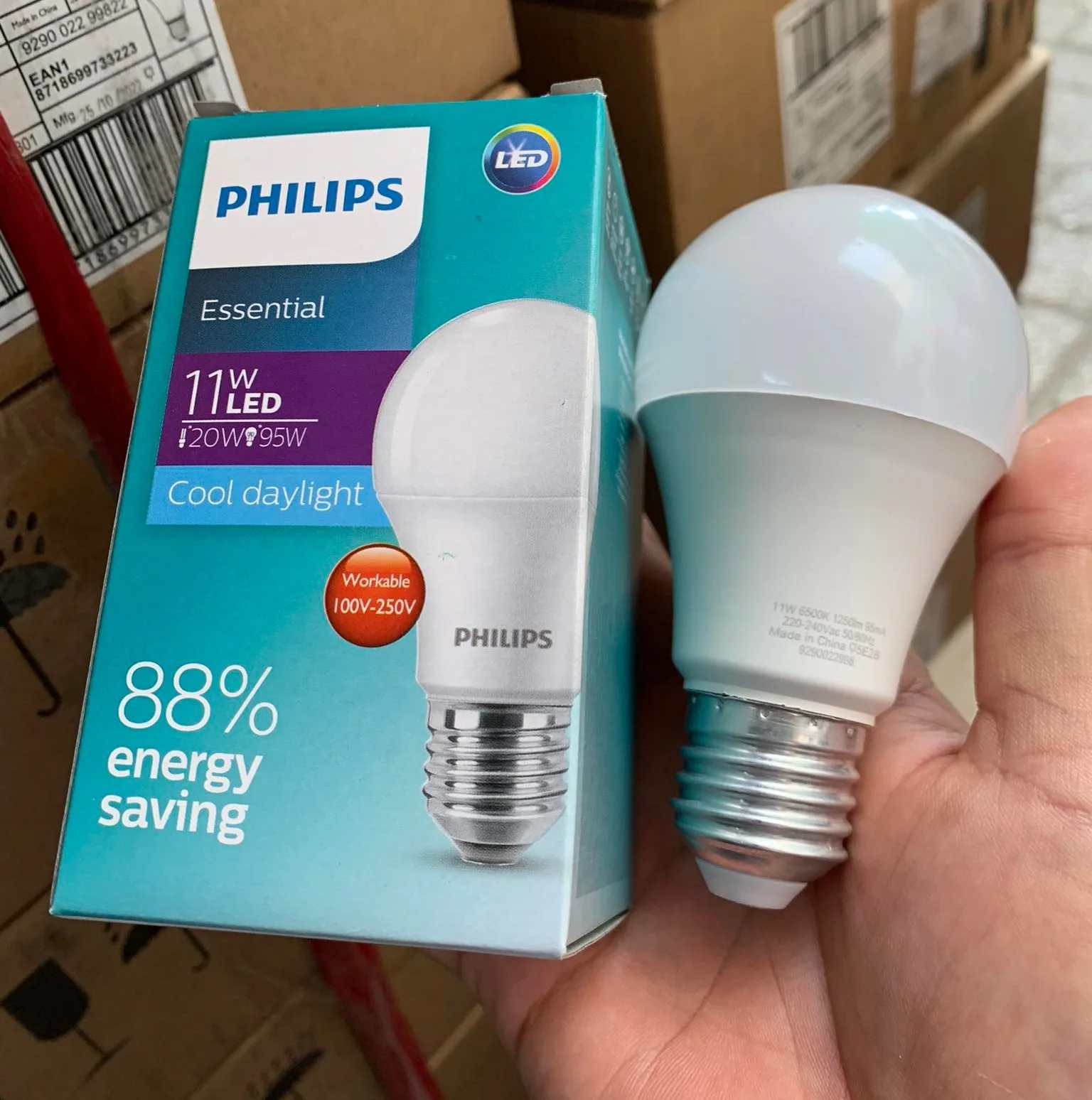 Bóng Led Bulb Tròn Philips Essential ESS-11W