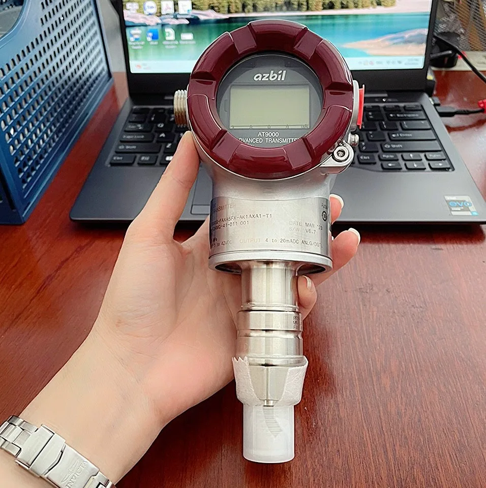 Đồng Hồ Đo Áp Suất Gauge Pressure Transmitters Azbil GTX60G