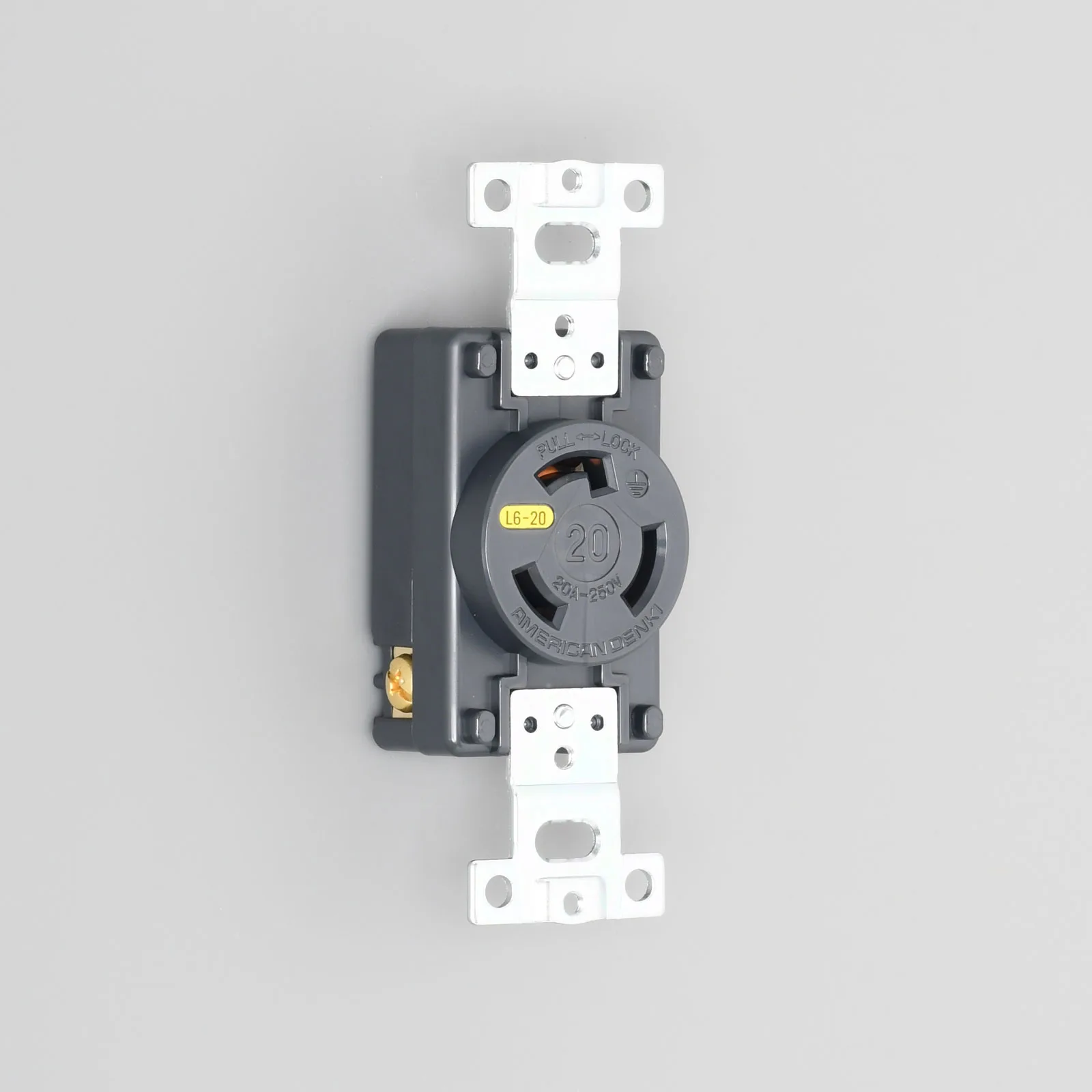 Ổ Cắm Socket American Denki 3P 20A 3220-L6