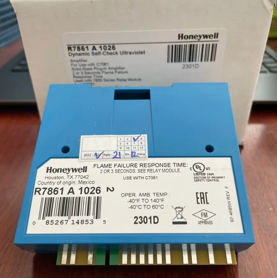 Bộ Khuếch Đại Flame Amplifier Honeywell R7861 A 1026