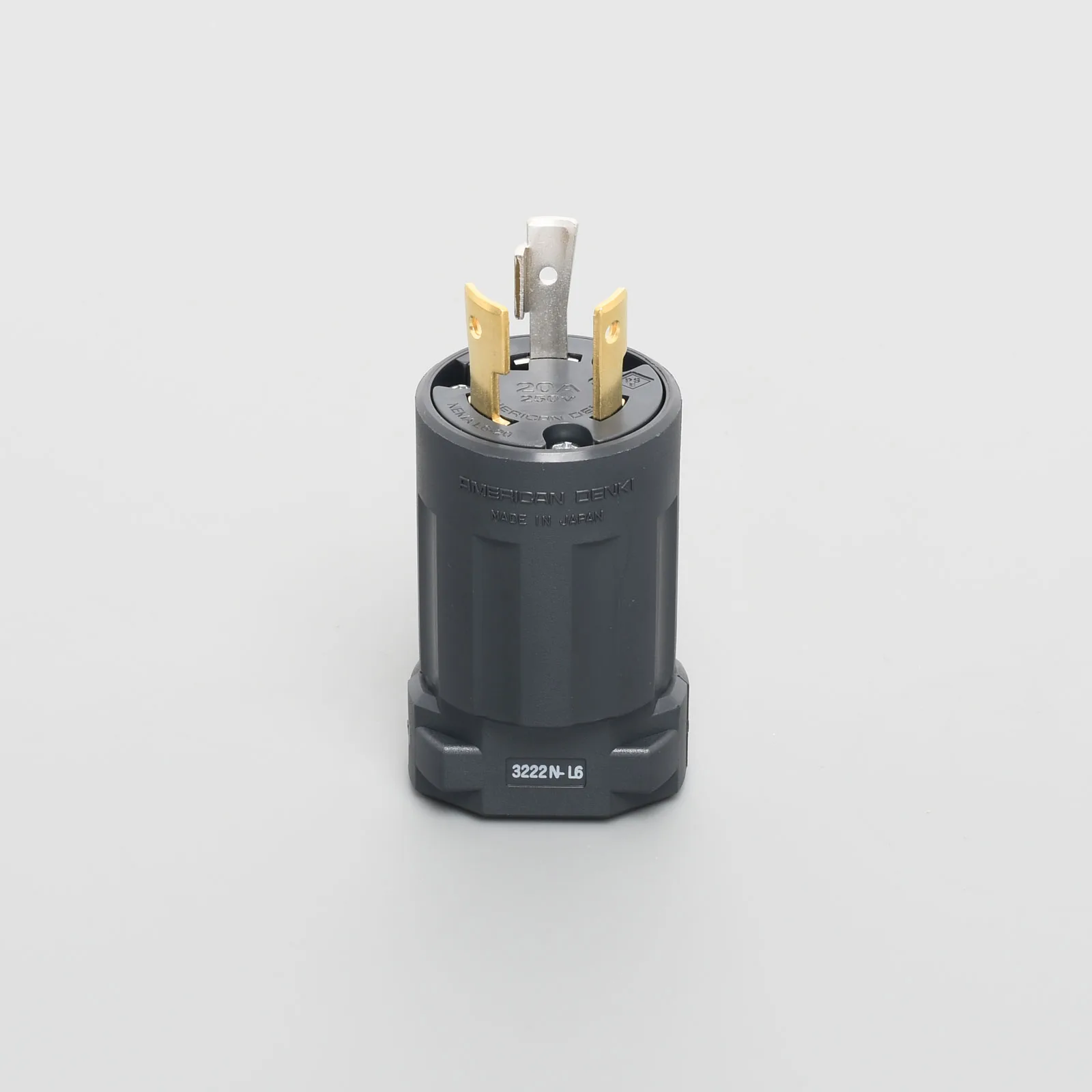Phích Cắm Plug American Denki 3P 20A 3222N-L6