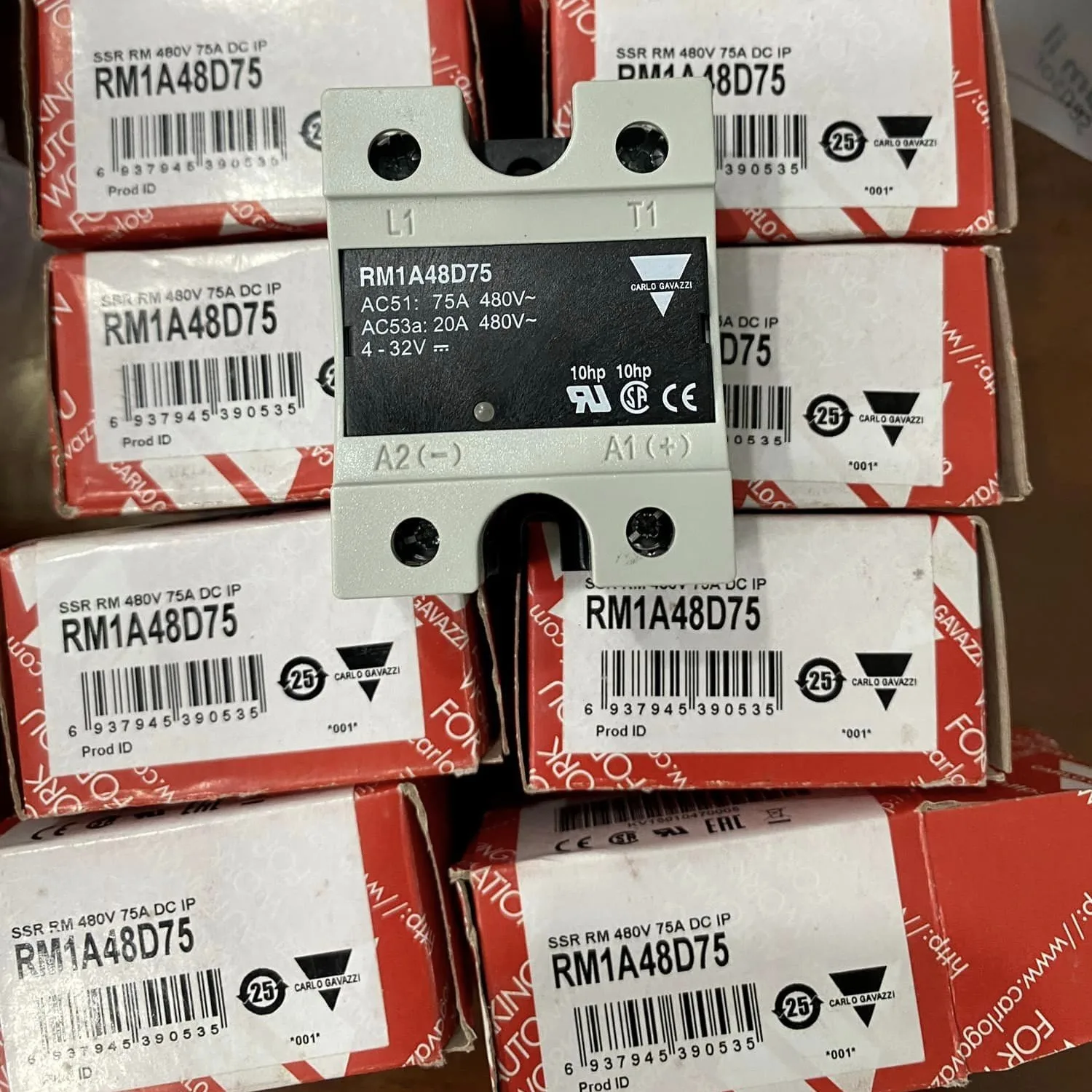 Rờ Le Bán Dẫn Solid State Relay SSR Carlo Gavazzi RM1A48D75
