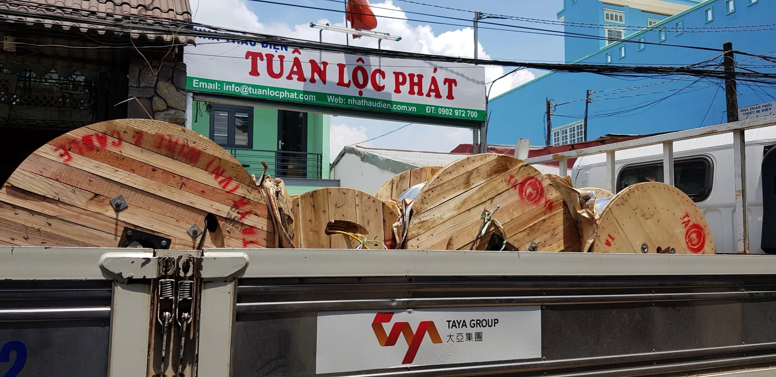 Điện Tuấn Lộc Phát Đại Lý Dây Cáp Điện Taya